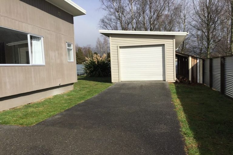 Photo of property in 33 Te Iwiheke Place, Turangi, 3334