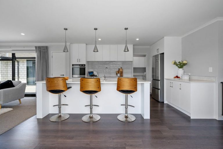 Photo of property in 9 Richards Street, Cambridge, 3434