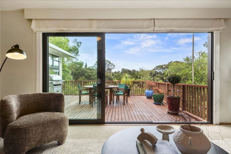 Photo of property in 8 Kauri Road, Birkenhead, Auckland, 0626