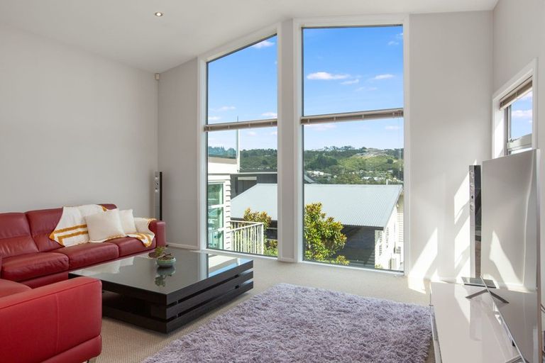 Photo of property in 1/42b James Cook Drive, Whitby, Porirua, 5024