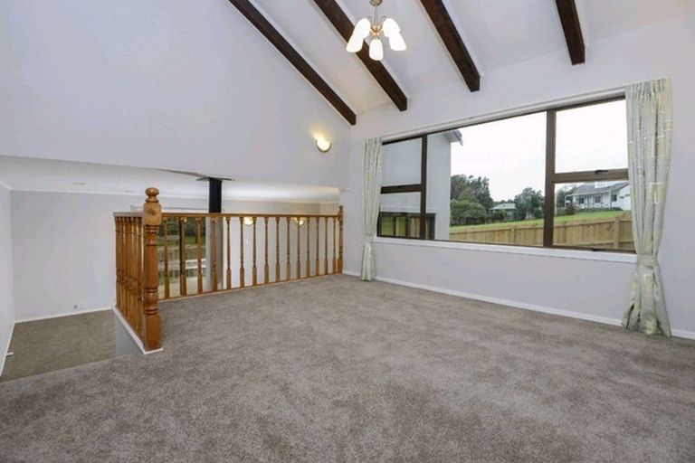 Photo of property in 29 Cairngorm Place, Highland Park, Auckland, 2010