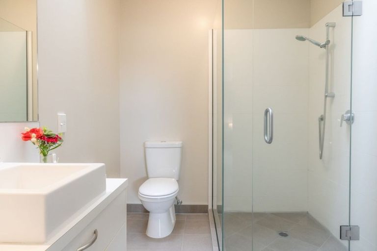 Photo of property in 15a Burdale Street, Riccarton, Christchurch, 8011