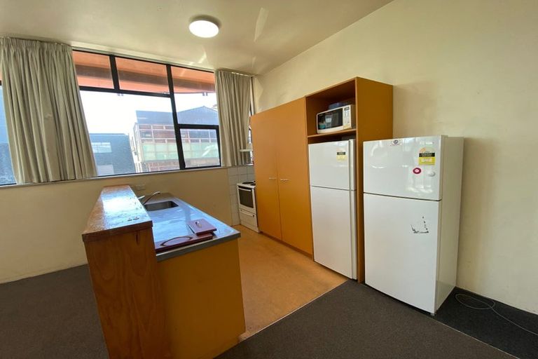 Photo of property in 4 Torrens Terrace, Mount Cook, Wellington, 6011