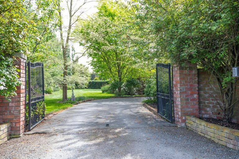 Photo of property in 74 Gressons Road, Waikuku, Rangiora, 7473