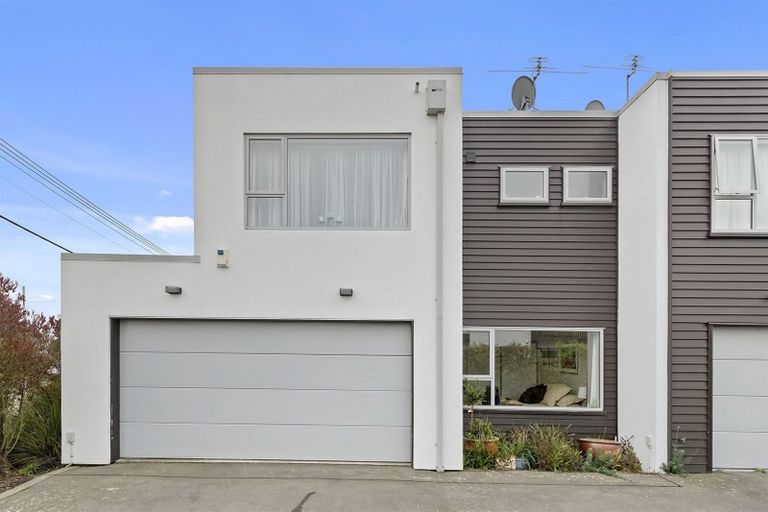 Photo of property in 34a Packe Street, Edgeware, Christchurch, 8013