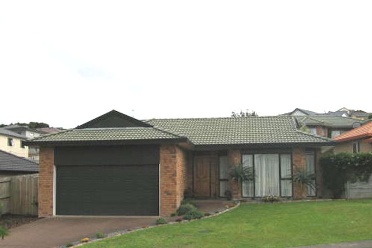 Photo of property in 35 San Valentino Drive, Henderson, Auckland, 0612