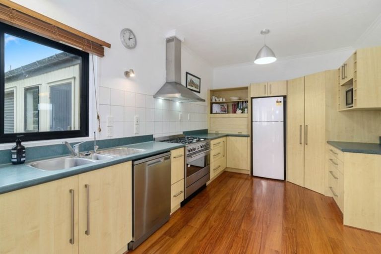 Photo of property in 15 Carter Drive, Pomare, Rotorua, 3015