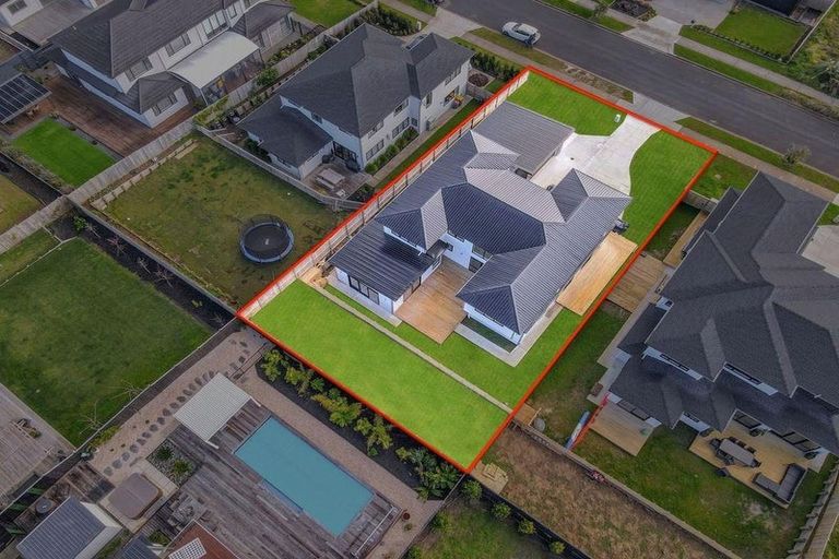 Photo of property in 14 Whawhaki Road, Beachlands, Auckland, 2018