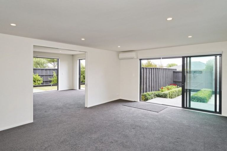 Photo of property in 403c Harewood Road, Harewood, Christchurch, 8051