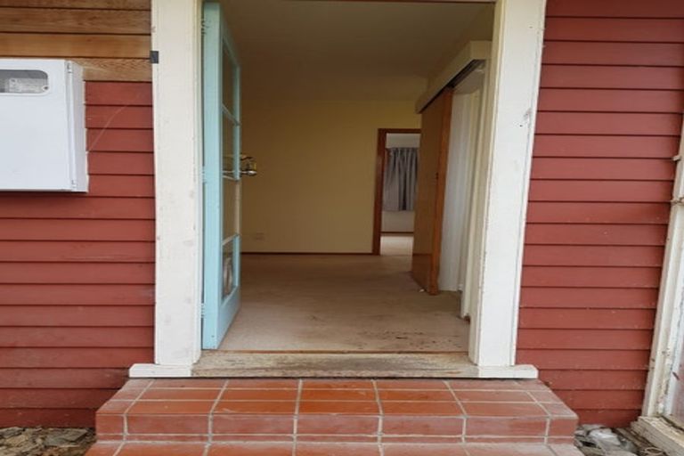 Photo of property in 46 Halifax Street, Kingston, Wellington, 6021