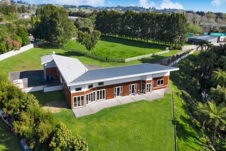 Photo of property in 483 Corbett Road, Lepperton, New Plymouth, 4373