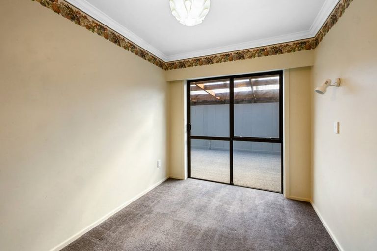 Photo of property in 79 Mould Street, Waitara, 4320