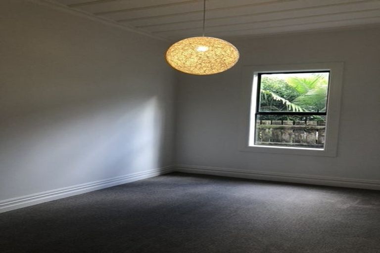 Photo of property in 59 Aroha Avenue, Sandringham, Auckland, 1025