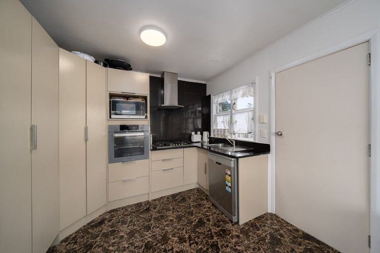 Photo of property in 41 Tarawera Road, Johnsonville, Wellington, 6037