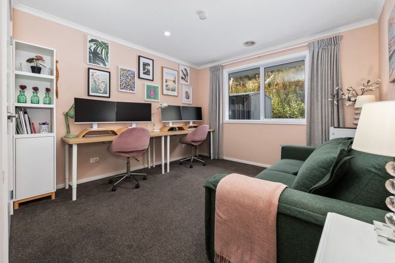 Photo of property in 35 Banks Boulevard, Whitby, Porirua, 5024