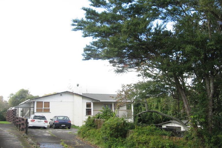 Photo of property in 28 Gossamer Drive, Pakuranga Heights, Auckland, 2010