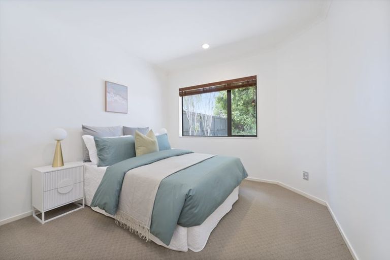 Photo of property in 77g Sturges Road, Henderson, Auckland, 0612