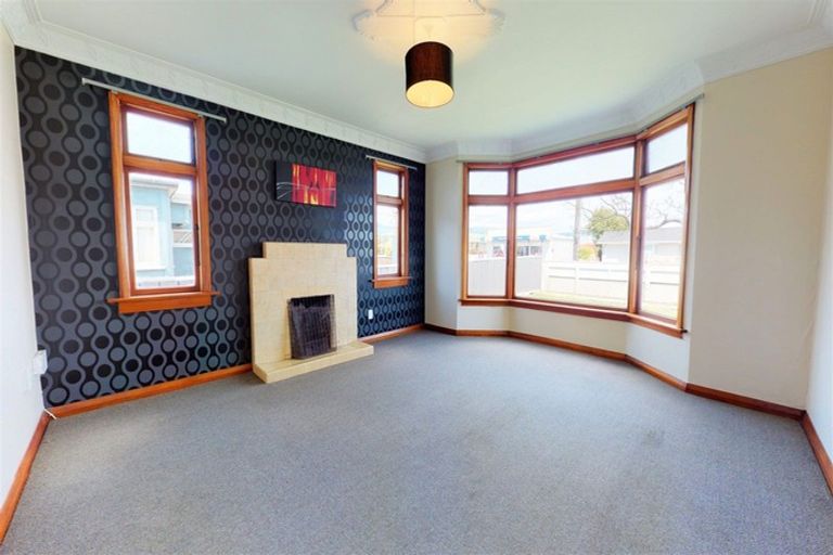 Photo of property in 581 Queen Street East, Levin, 5510