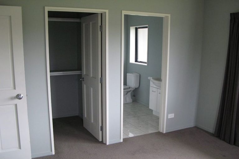 Photo of property in 19 Vasari Grange, Rolleston, 7614