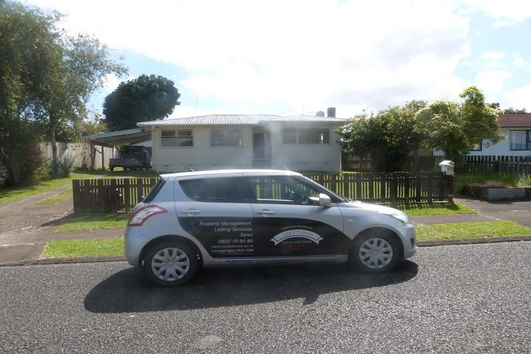 Photo of property in 4 Ainsdale Place, Manurewa, Auckland, 2102