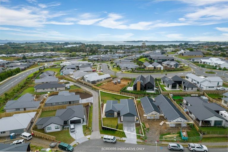 Photo of property in 8 Anglers Way, Omokoroa, 3114