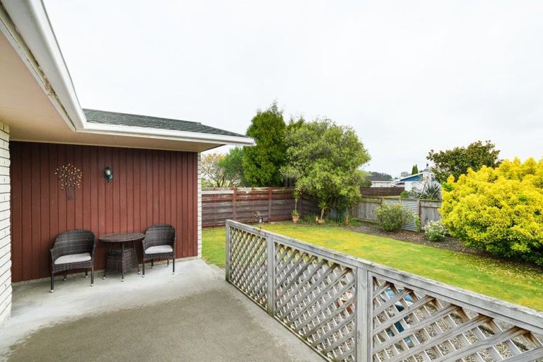 Photo of property in 9 Kimberley Grove, Westbrook, Palmerston North, 4412