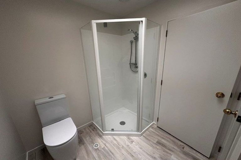 Photo of property in 68c Thackeray Place, Waltham, Christchurch, 8023