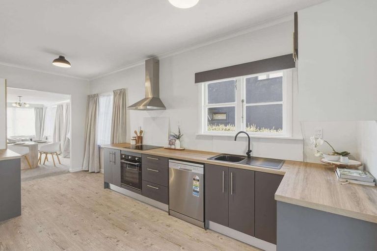 Photo of property in 77 Fitzherbert Avenue, Tawhero, Whanganui, 4501