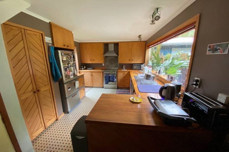 Photo of property in 12 Pahia Street, Roseneath, Wellington, 6021