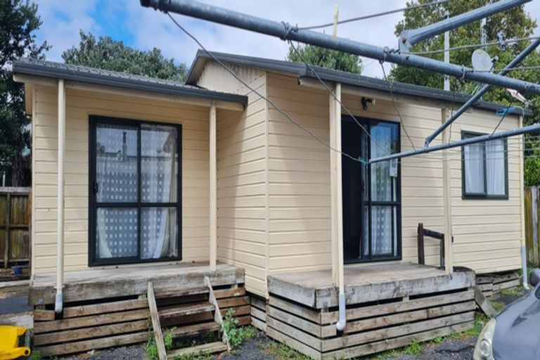 Photo of property in 12a Franklin Avenue, Hokowhitu, Palmerston North, 4410