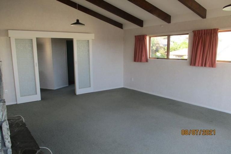 Photo of property in 135 Winara Avenue, Waikanae, 5036