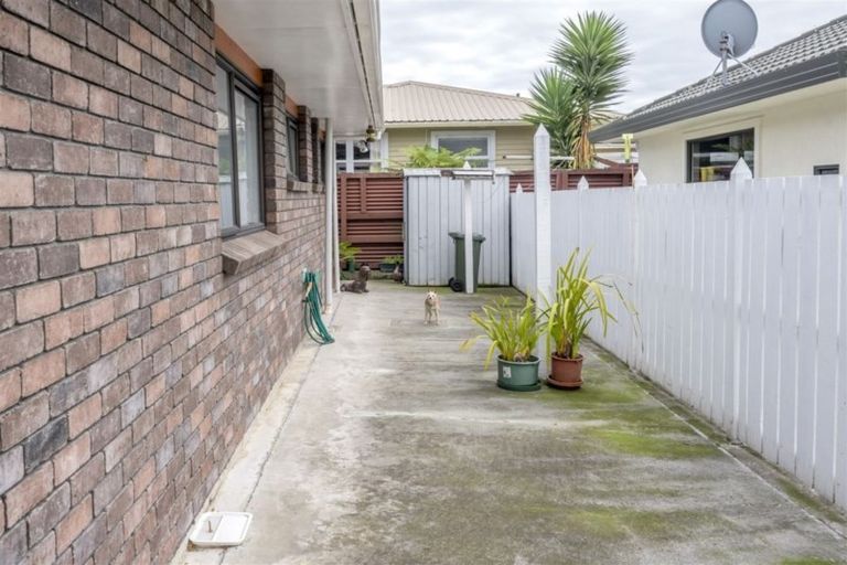 Photo of property in 15 Cook Street, Foxton, 4814