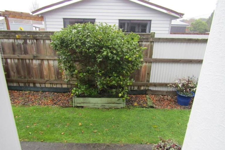 Photo of property in 4/6 Ruahine Street, Trentham, Upper Hutt, 5018
