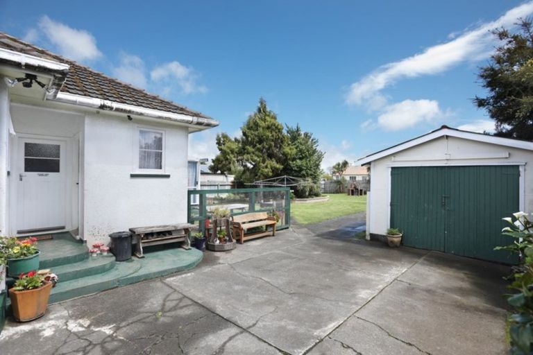 Photo of property in 18 Blackwell Street, Marton, 4710