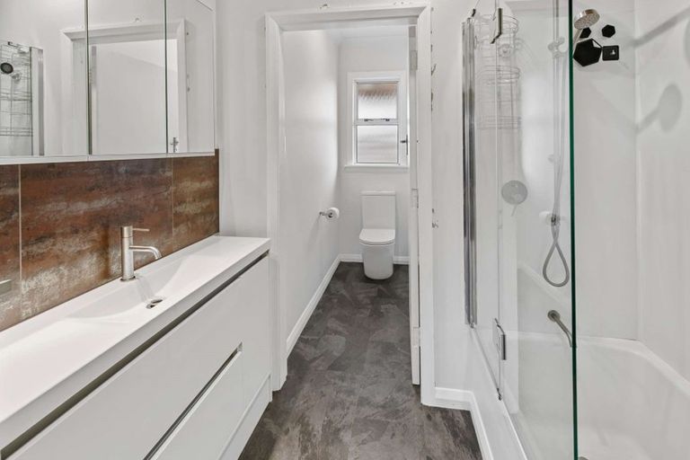 Photo of property in 25 Hannan Street, Levin, 5510