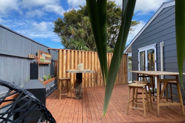 Photo of property in 22a Kapiti Road, Paraparaumu, 5032