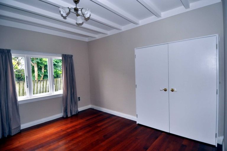 Photo of property in 35c Saxon Street, Waterview, Auckland, 1026