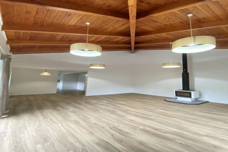 Photo of property in 2/24 Matipo Road, Mairangi Bay, Auckland, 0630