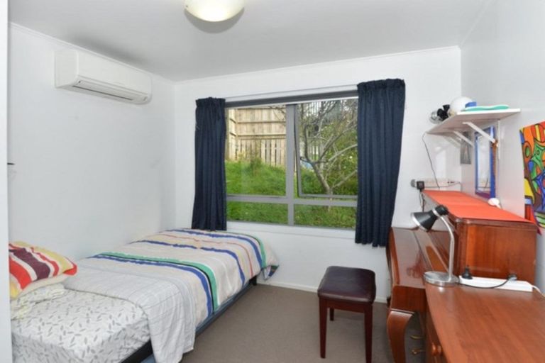 Photo of property in 15 Willow Place, Horahora, Whangarei, 0110