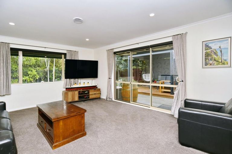 Photo of property in 9 Puhara Avenue, Parklands, Christchurch, 8083