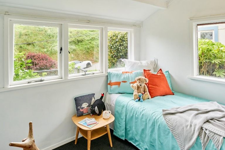 Photo of property in 24 Butt Street, Brooklyn, Wellington, 6021