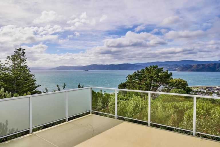 Photo of property in 7 Stormanstown Way, Seatoun, Wellington, 6022