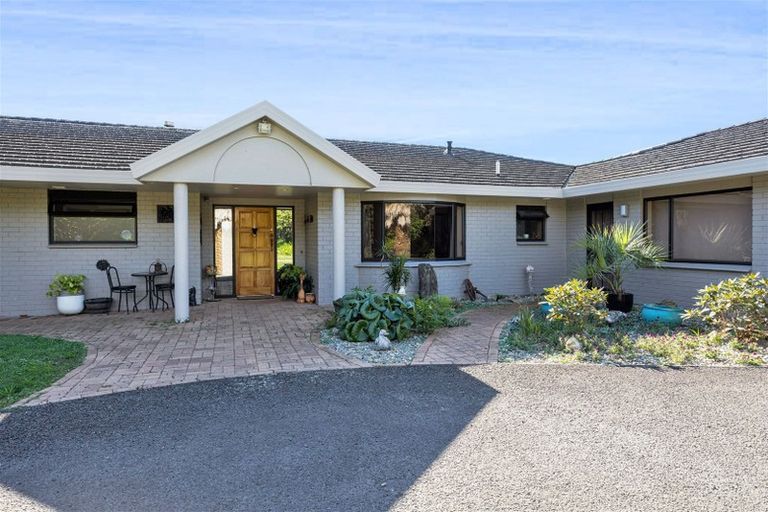 Photo of property in 1343 Devon Road, Brixton, Waitara, 4382