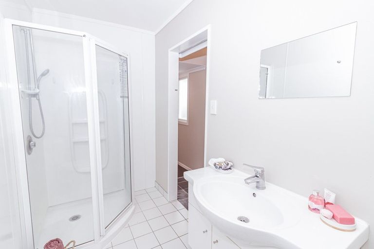 Photo of property in 102 Somme Parade, Aramoho, Whanganui, 4500