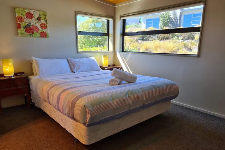 Photo of property in 25 Hamilton Drive, Lake Tekapo, 7999