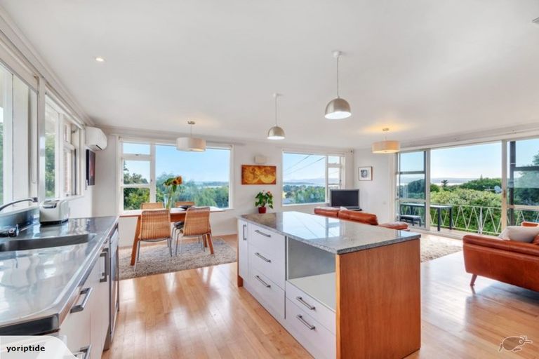 Photo of property in 115 Wallace Road, Mangere Bridge, Auckland, 2022