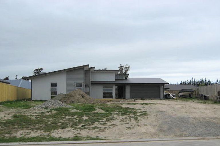 Photo of property in 23 Vasari Grange, Rolleston, 7614