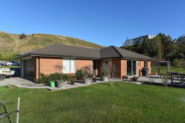 Photo of property in 38 Quill Street, Lake Hayes, Queenstown, 9304
