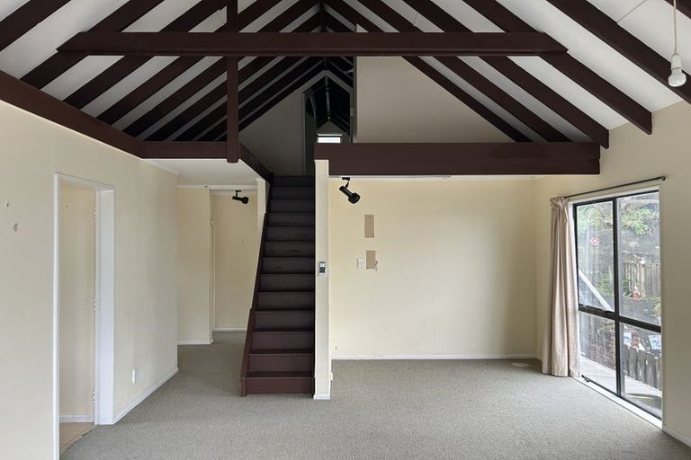 Photo of property in 2 Happy Valley Road, Owhiro Bay, Wellington, 6023