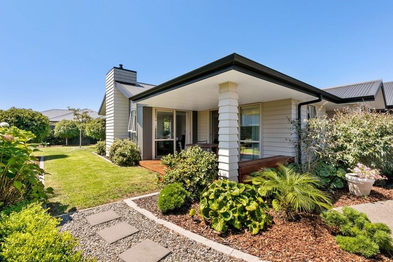 Photo of property in 34 Awatira Drive, Papamoa Beach, Papamoa, 3118